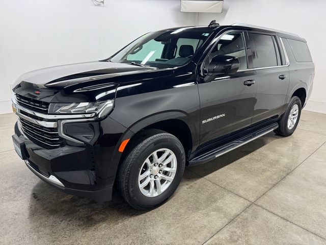 2023 Chevrolet Suburban LT