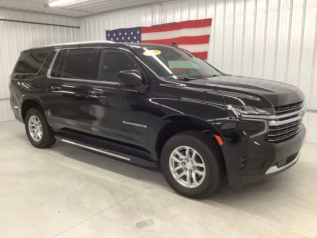 2023 Chevrolet Suburban LT