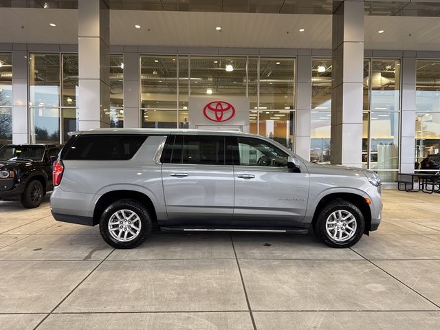 2023 Chevrolet Suburban LT