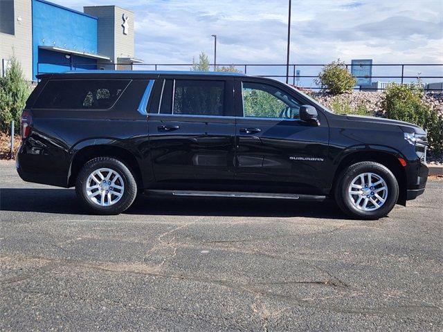 2023 Chevrolet Suburban LT