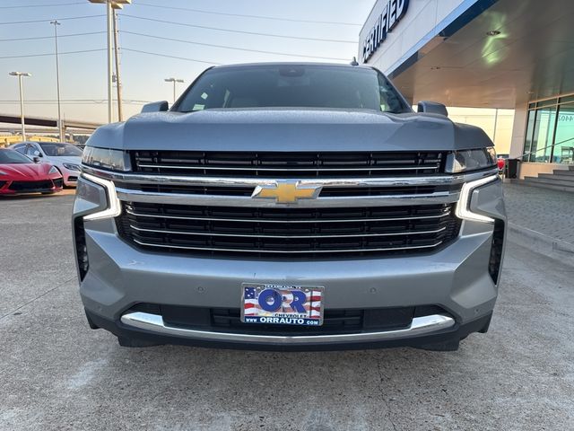 2023 Chevrolet Suburban LT