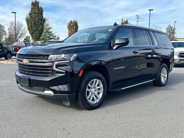 2023 Chevrolet Suburban LT