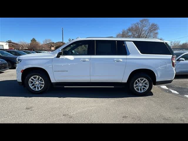 2023 Chevrolet Suburban LT