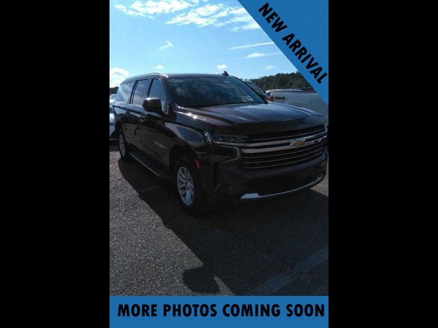 2023 Chevrolet Suburban LT