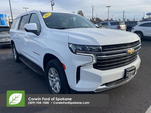 2023 Chevrolet Suburban LT