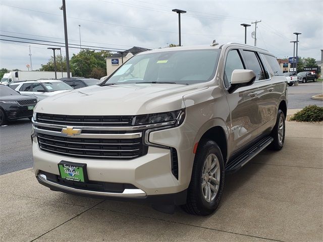 2023 Chevrolet Suburban LT