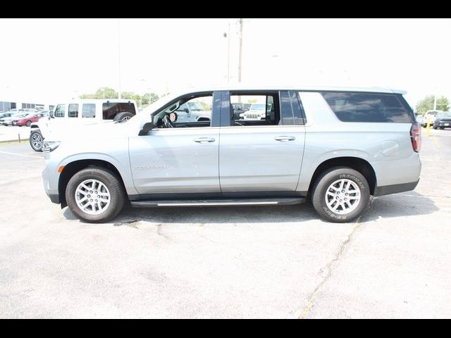 2023 Chevrolet Suburban LT