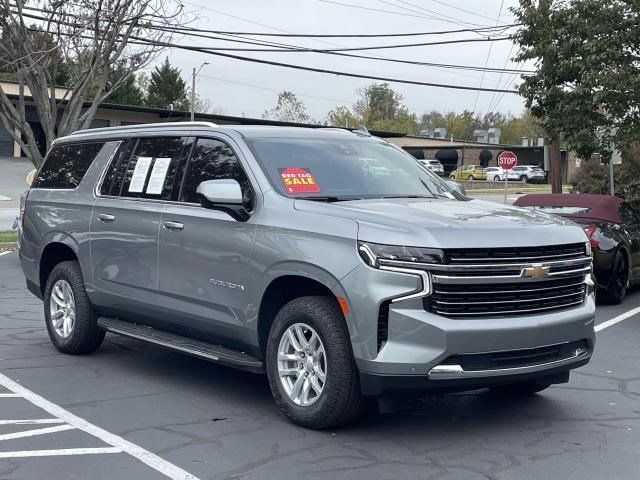 2023 Chevrolet Suburban LT