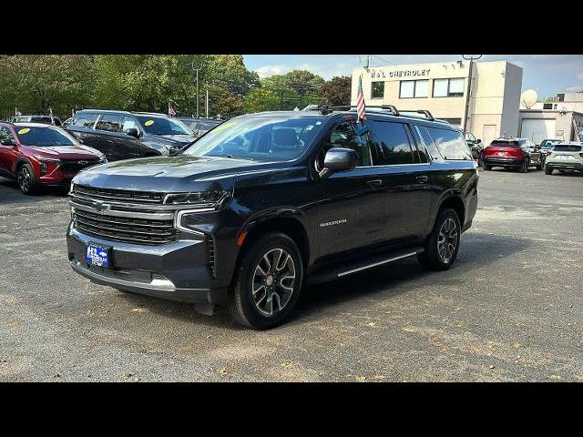 2023 Chevrolet Suburban LT