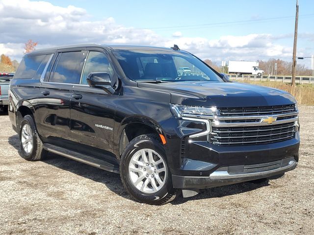 2023 Chevrolet Suburban LT