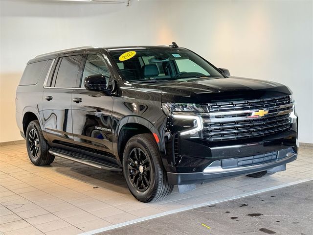 2023 Chevrolet Suburban LT