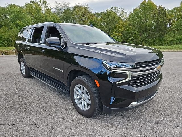 2023 Chevrolet Suburban LT