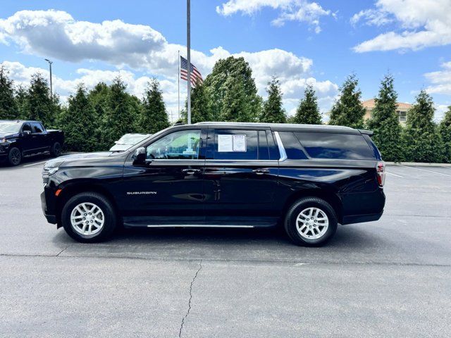 2023 Chevrolet Suburban LT