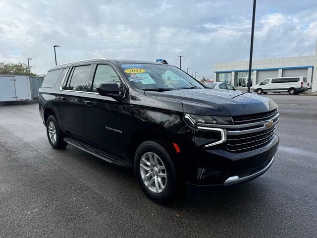 2023 Chevrolet Suburban LT