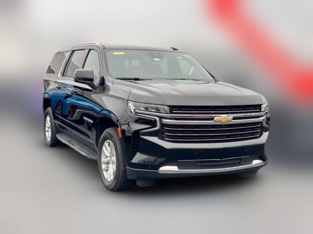 2023 Chevrolet Suburban LT