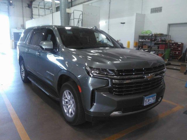 2023 Chevrolet Suburban LT