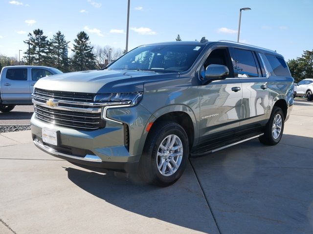 2023 Chevrolet Suburban LT