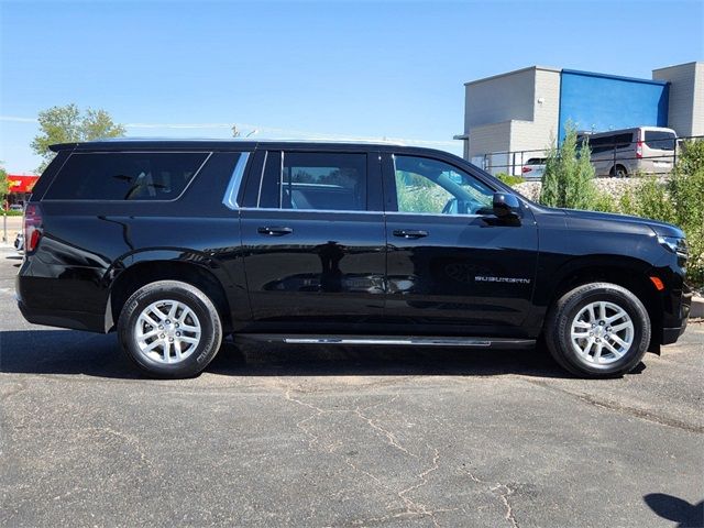 2023 Chevrolet Suburban LT