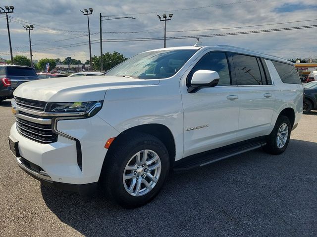 2023 Chevrolet Suburban LT