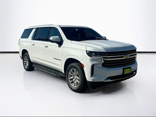 2023 Chevrolet Suburban LT