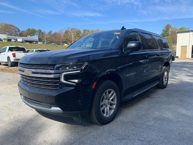 2023 Chevrolet Suburban LT