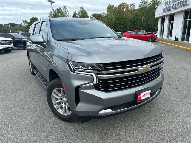 2023 Chevrolet Suburban LT