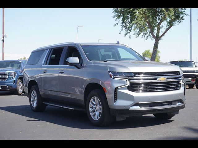 2023 Chevrolet Suburban LT