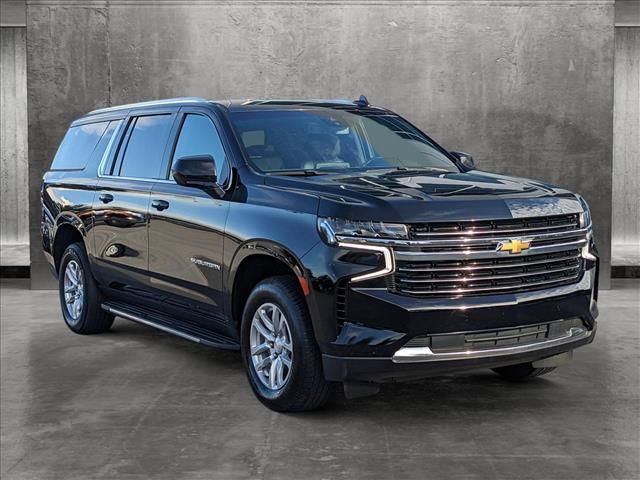 2023 Chevrolet Suburban LT