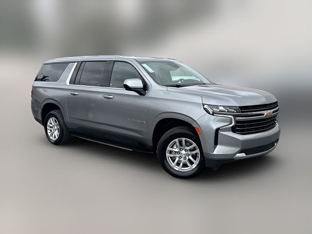 2023 Chevrolet Suburban LT