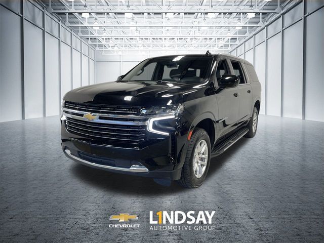 2023 Chevrolet Suburban LT