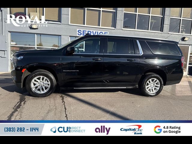 2023 Chevrolet Suburban LT