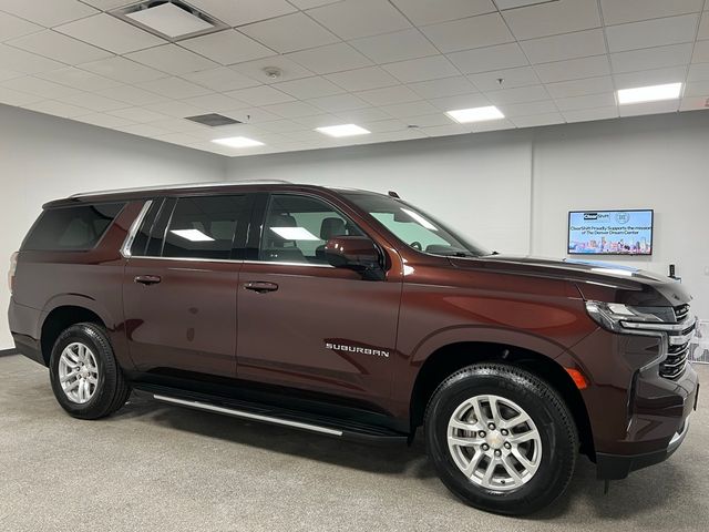 2023 Chevrolet Suburban LT