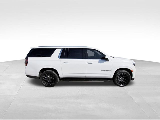 2023 Chevrolet Suburban LT