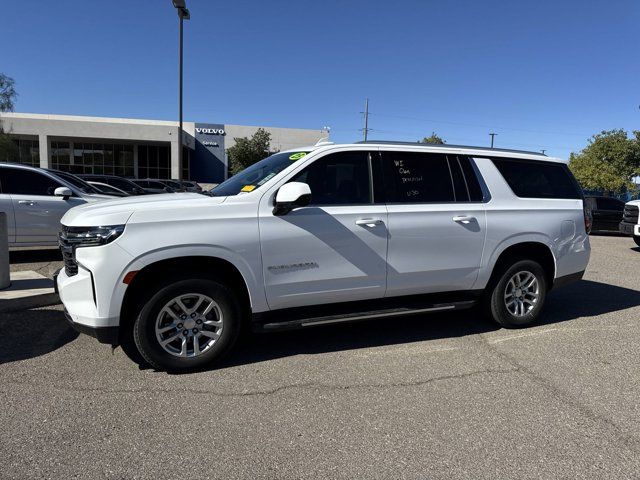 2023 Chevrolet Suburban LT