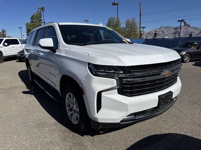 2023 Chevrolet Suburban LT