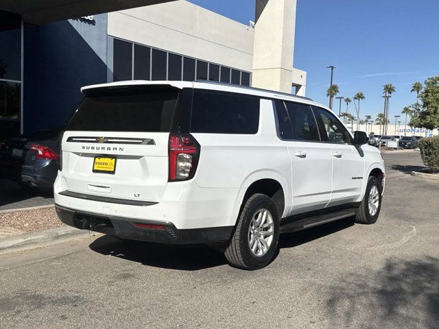 2023 Chevrolet Suburban LT