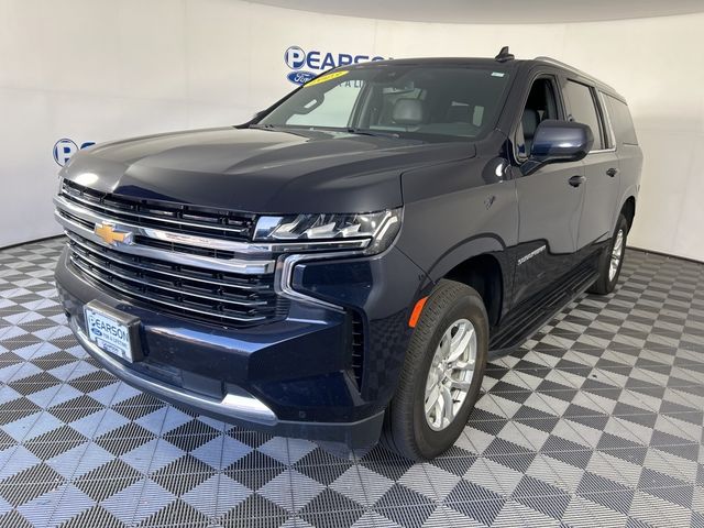 2023 Chevrolet Suburban LT