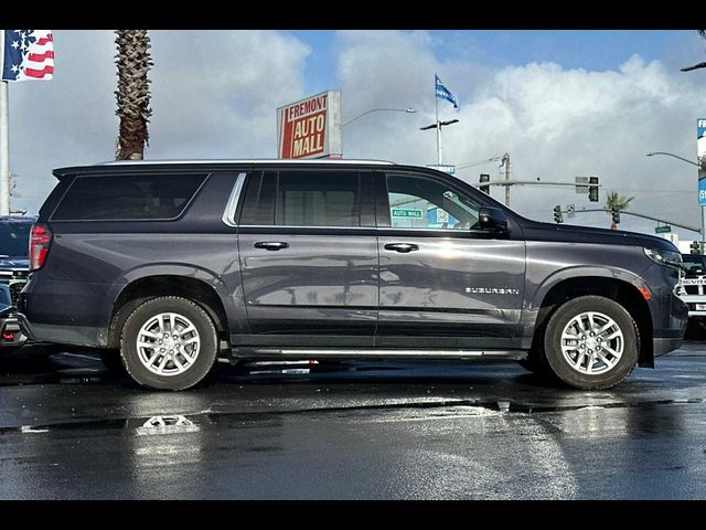 2023 Chevrolet Suburban LT