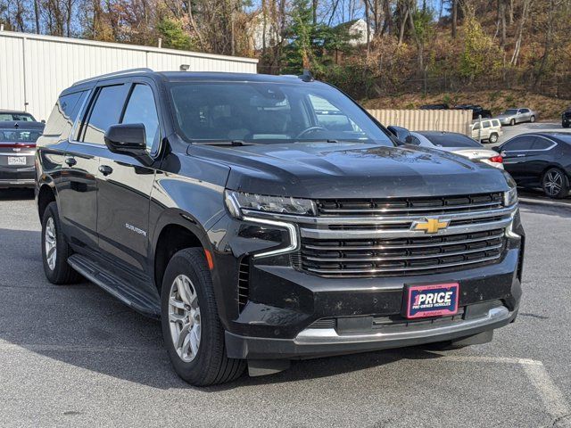 2023 Chevrolet Suburban LT