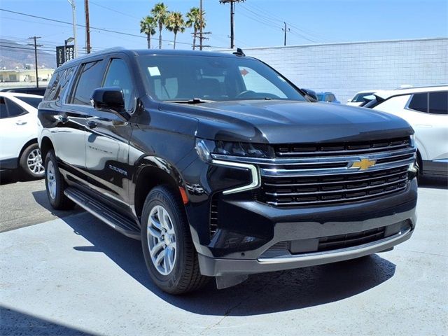 2023 Chevrolet Suburban LT