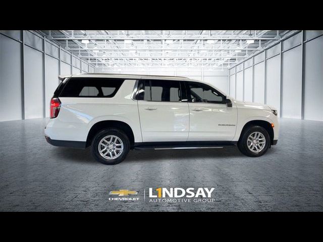 2023 Chevrolet Suburban LT