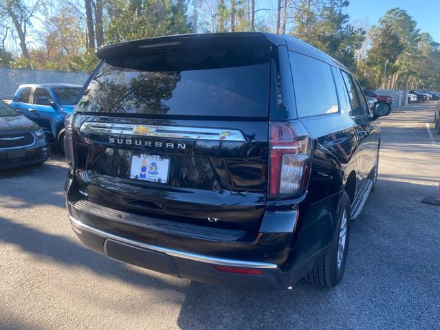 2023 Chevrolet Suburban LT