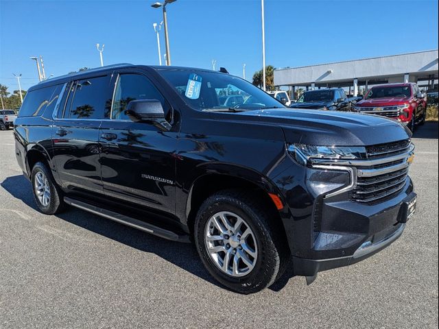 2023 Chevrolet Suburban LT