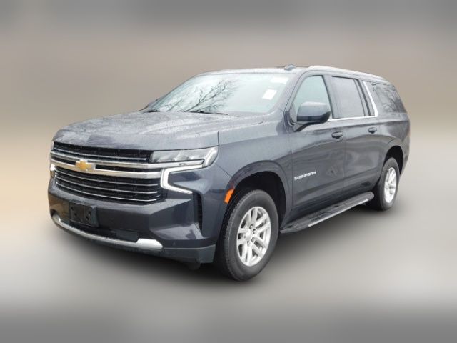 2023 Chevrolet Suburban LT