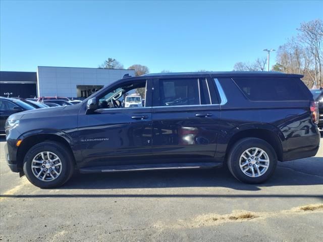 2023 Chevrolet Suburban LT