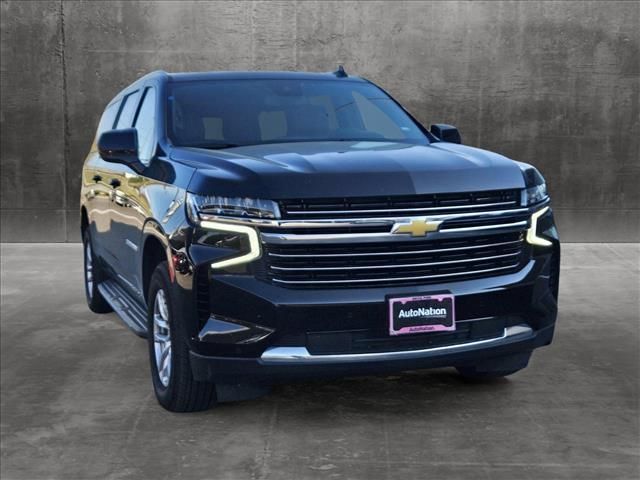 2023 Chevrolet Suburban LT