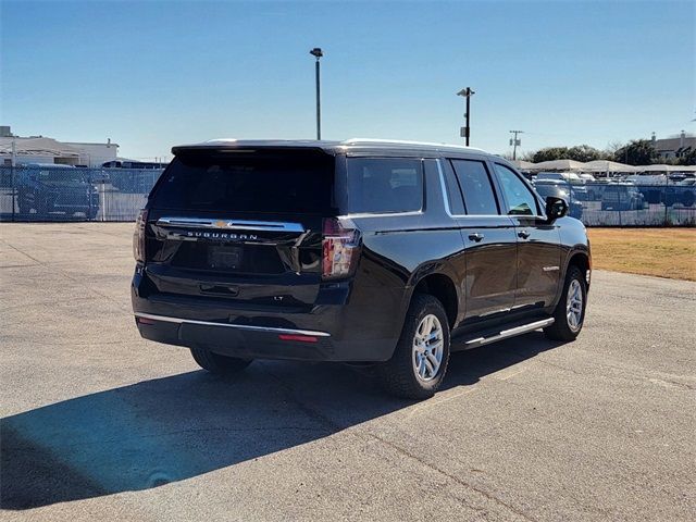 2023 Chevrolet Suburban LT