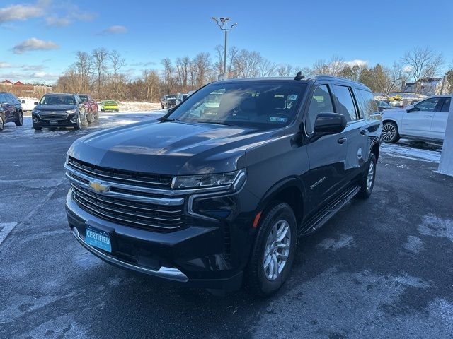 2023 Chevrolet Suburban LT