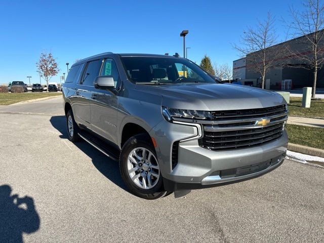 2023 Chevrolet Suburban LT