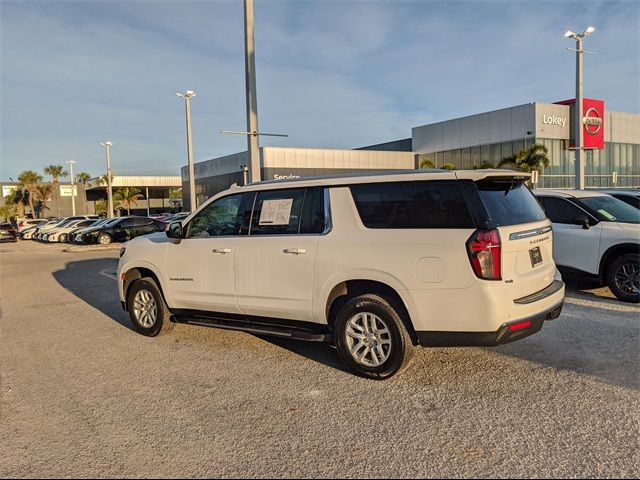 2023 Chevrolet Suburban LT
